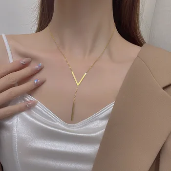 Модни V-образна верига за бр за жени Прост лек Луксозен Темпераментна пуловер Златен цвят Огърлица от Бижутериен подарък