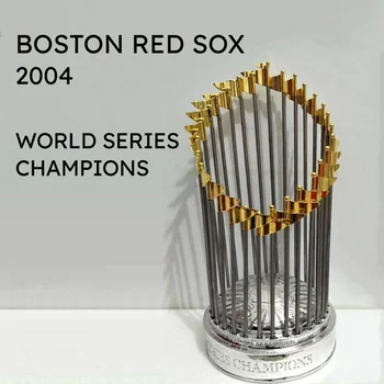 Трофей от Световните серии по бейзбол 2004 г. Red Sox