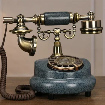 Домашен стационарен телефон в ретро стил, антични, носталгия, старомоден грамофон, Европейският кабелна стационарен телефон за дома