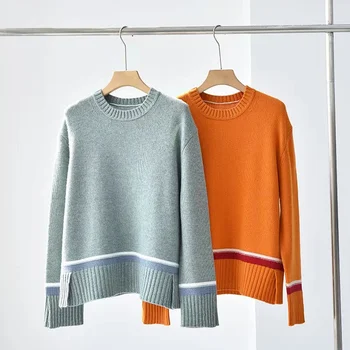 Есенно-зимния нов дамски пуловер от чист кашмир в лента в контрастен цвят с цепка, вязаный жилетка