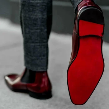 Новите Червени Мъжки обувки 